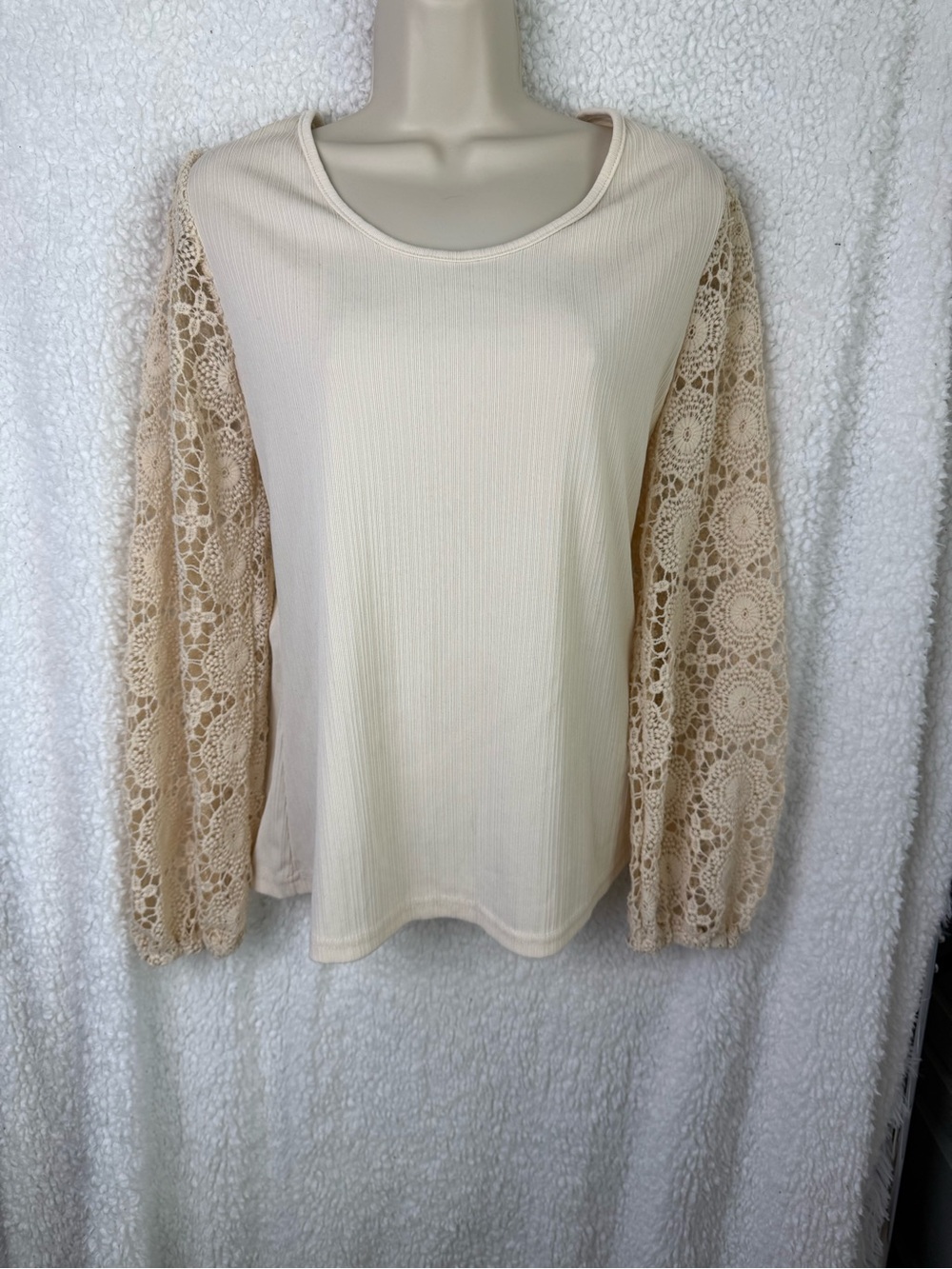 Women's Unbranded Ivory Lace-Sleeve Knit Top Scoop Neck Sz L